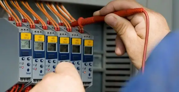 electrical contractors performing professional electrical system testing and configuration in Arlington, TX